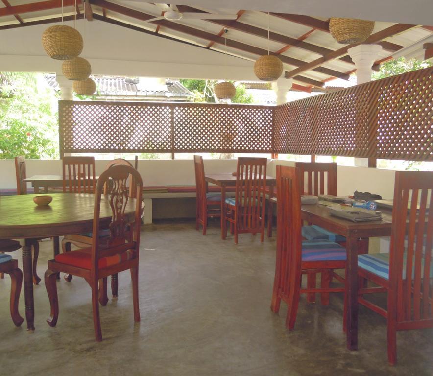 Vidisa Hotel Hikkaduwa Exterior photo